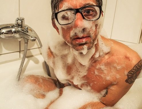 einerbande_promobad-495x381